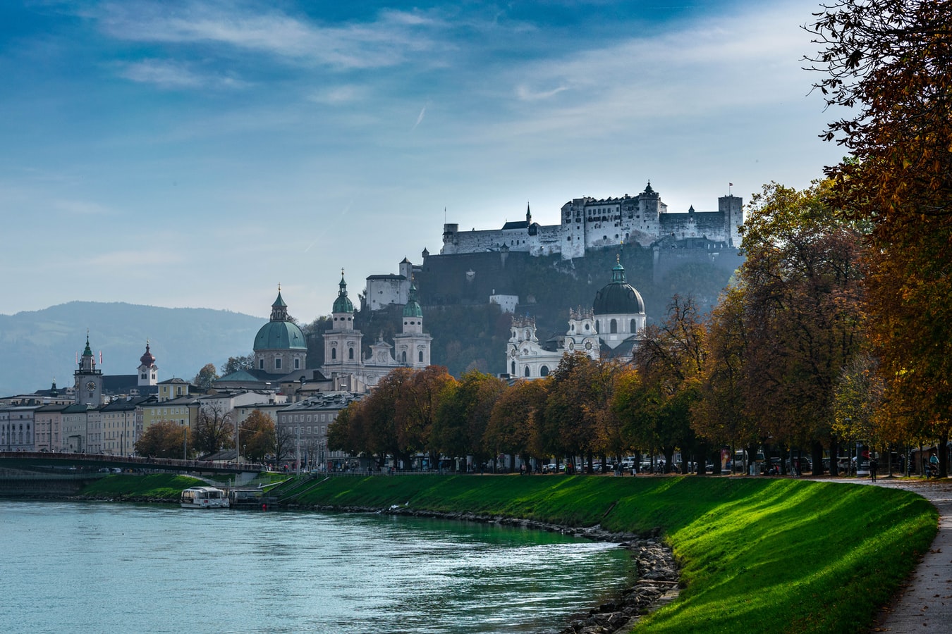Blick über den Inn auf Salzburg Österreich