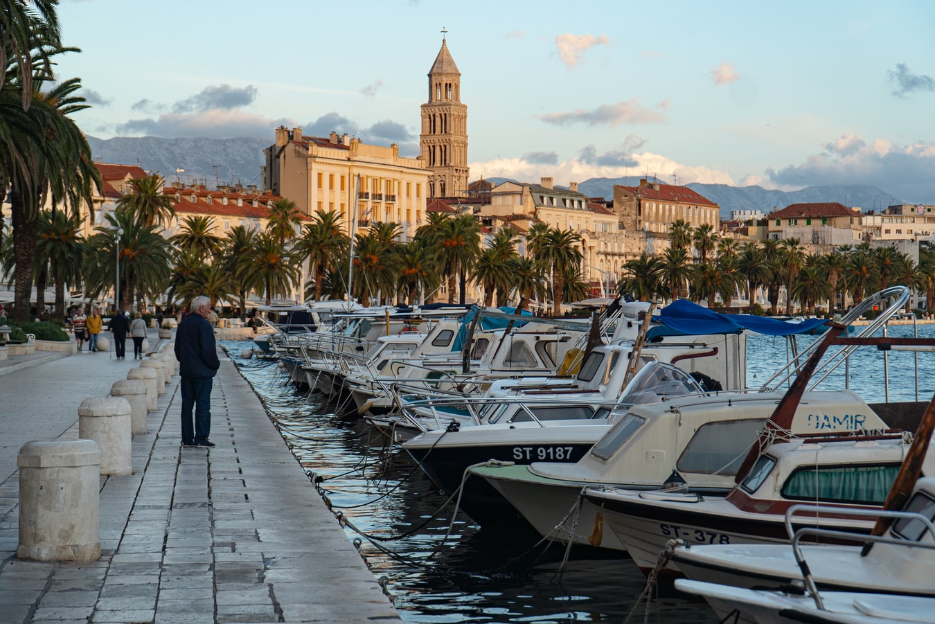 Hafenpromenade von Split Kroatien