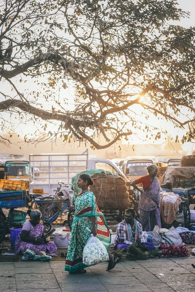 Straßenszene Koyambedu Markt Chennai Indien